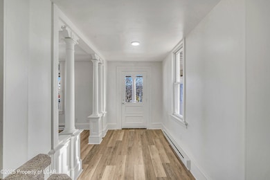 25 W Shawnee Ave, Plymouth, PA 18651 - photo 4