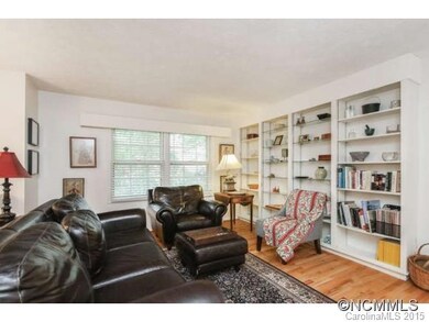 Custom Built-in Shelves