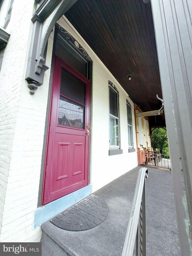 1343 Mineral Spring Rd, Reading, PA 19602 - photo 6