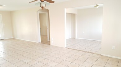 den next to 4th bedroom
