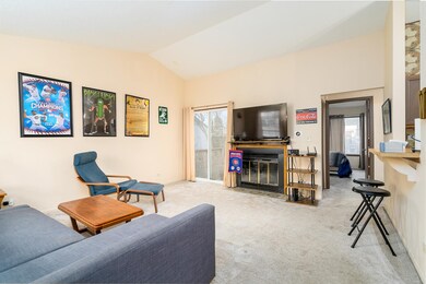 1949 Navarone Dr, Naperville, IL 60565 - photo 3