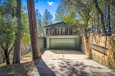 Lower Attached 2-Car Garage