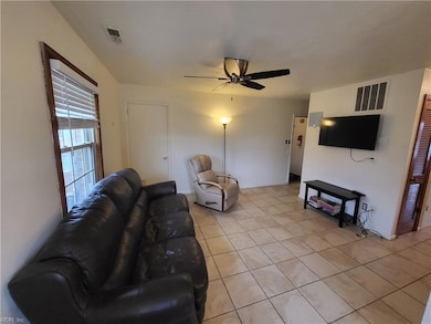401 Arctic Ave unit 200, Virginia Beach, VA 23451 - photo 4