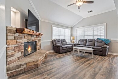 37052 Woodacre Dr, Whitney, TX 76692 - photo 4