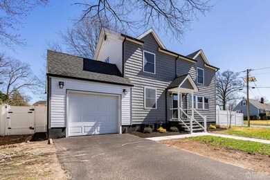 2005 Plainfield Ave