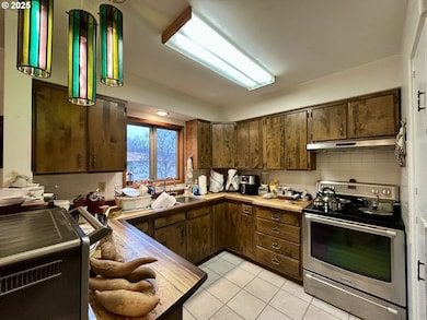 917 Myrtle St, the Dalles, OR 97058 - photo 7