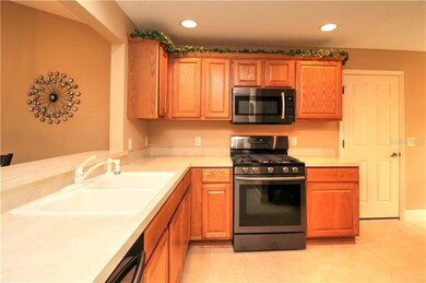 Very Nice Open Kitchen