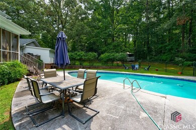 1176 Shadowlawn Dr NE, Conyers, GA 30012 - photo 6