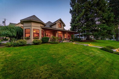 720 NW Riverside Blvd, Bend, OR 97701 - photo 3