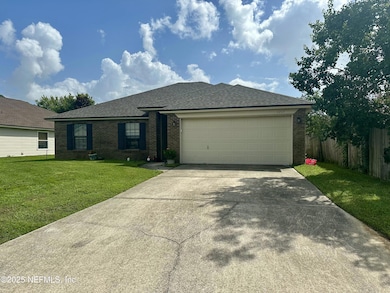 1715 Saw Lake Dr unit 2, Middleburg, FL 32068 - photo 2