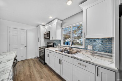 1747 N Olive St, South Bend, IN 46628 - photo 7