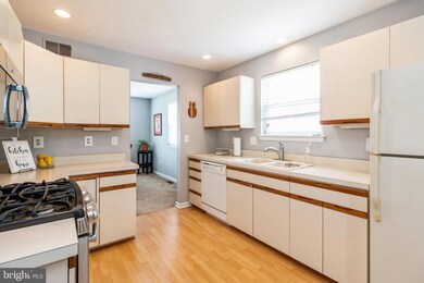 511 Williams Ave, Magnolia, NJ 08049 - photo 6