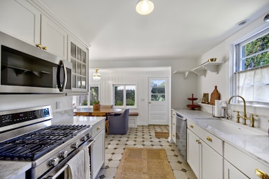 159 Jermain Ave, Sag Harbor, NY 11963 - photo 2