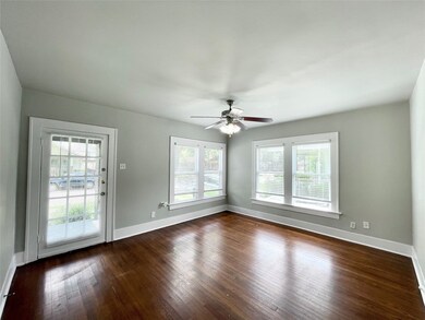 4009 Oak Ridge St, Houston, TX 77009 - photo 2