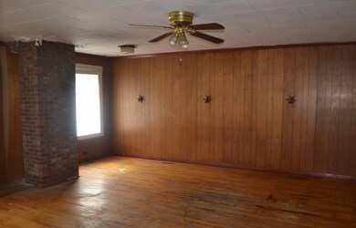 5 Living Room