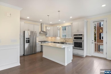 105 W Ramsey Terrace unit 105, Fair Lawn, NJ 07410 - photo 4