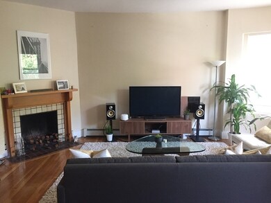 200 Saint Botolph St unit 4, Boston, MA 02115 - photo 3