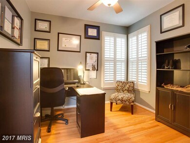 46766 Backwater Dr, Sterling, VA 20164 - photo 4