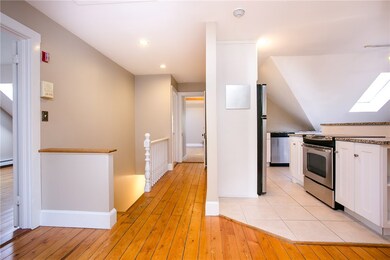 20 Everett St unit 3, Newport, RI 02840 - photo 5
