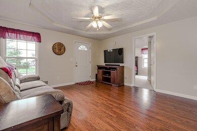 302 Aulbern Dr E, Mount Washington, KY 40047 - photo 4