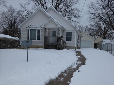 605 Trowbridge St, Des Moines, IA 50315 - photo 2