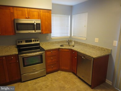 9602 Clocktower Ln, Columbia, MD 21046 - photo 5