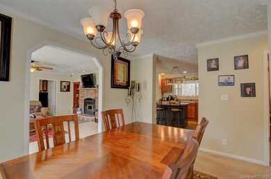 Another view of the dining room can show the open 