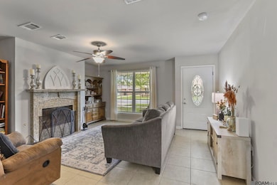 2011 Hoyt Dr, Baton Rouge, LA 70816 - photo 4