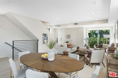 Seemlessly connected dining ar