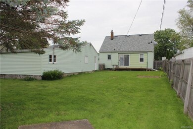 899 Pioneer Dr, North Tonawanda, NY 14120 - photo 5