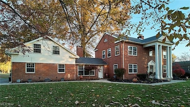 100 Maple Shade Dr, Marietta, OH 45750 - photo 2