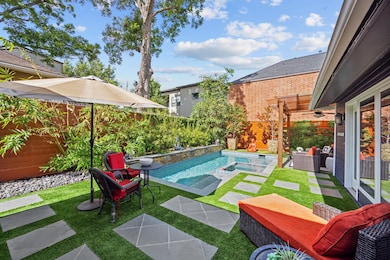 2402 Park St, Houston, TX 77019 - photo 5