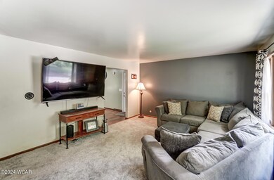 1893 N Metcalf St, Lima, OH 45801 - photo 4