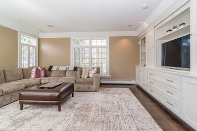 10 Winthrop Rd, Wellesley, MA 02482 - photo 7