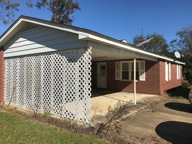 508 S Woolfork Ave, Donalsonville, GA 39845 - photo 3