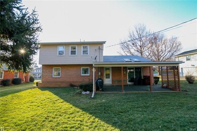 1031 N 11th St, Whitehall, PA 18052 - photo 6