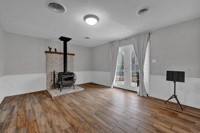 2nd living room 1