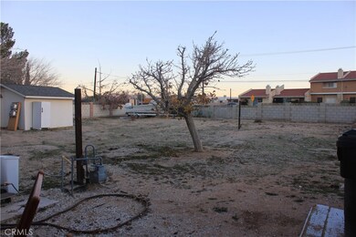 16417 Wimbleton Dr, Victorville, CA 92395 - photo 4