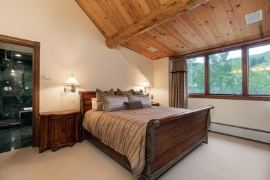 mccoy_peak_lodge_406_interior_master