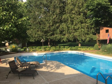 19 Walling Rd, Freehold, NJ 07728 - photo 3