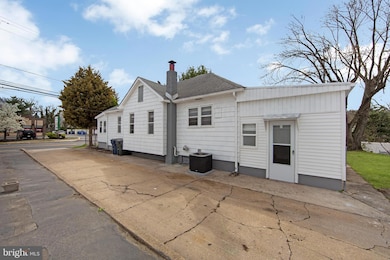 8 S Burnt Mill Rd, Voorhees, NJ 08043 - photo 6