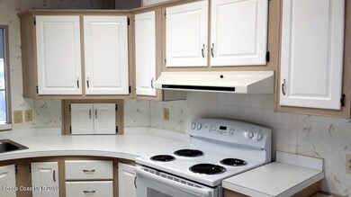 706 Amaryllis Dr, Sebastian, FL 32976 - photo 7