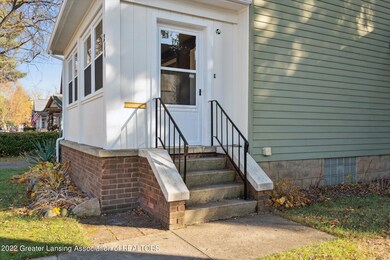 05-Holmes-St-WindowStill-29