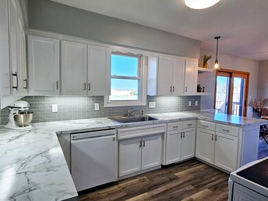Kitchen 4