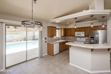 721ThunderboltAve_16