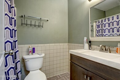 230 Regalwood Dr, Jacksonville, NC 28546 - photo 6