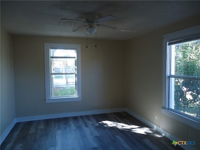 1101 S 33rd St, Temple, TX 76504 - photo 7