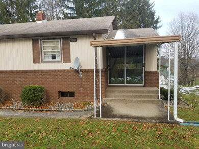 49 Falling Leaf Rd, Paw Paw, WV 25434 - photo 3