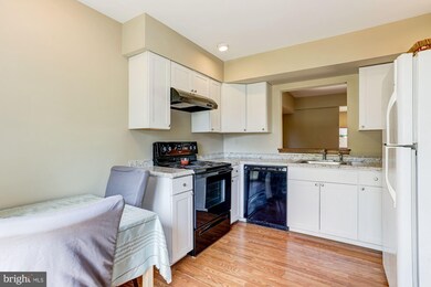 9413 Mayflower Ct, Laurel, MD 20723 - photo 3