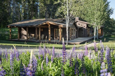 Lupine Lodge